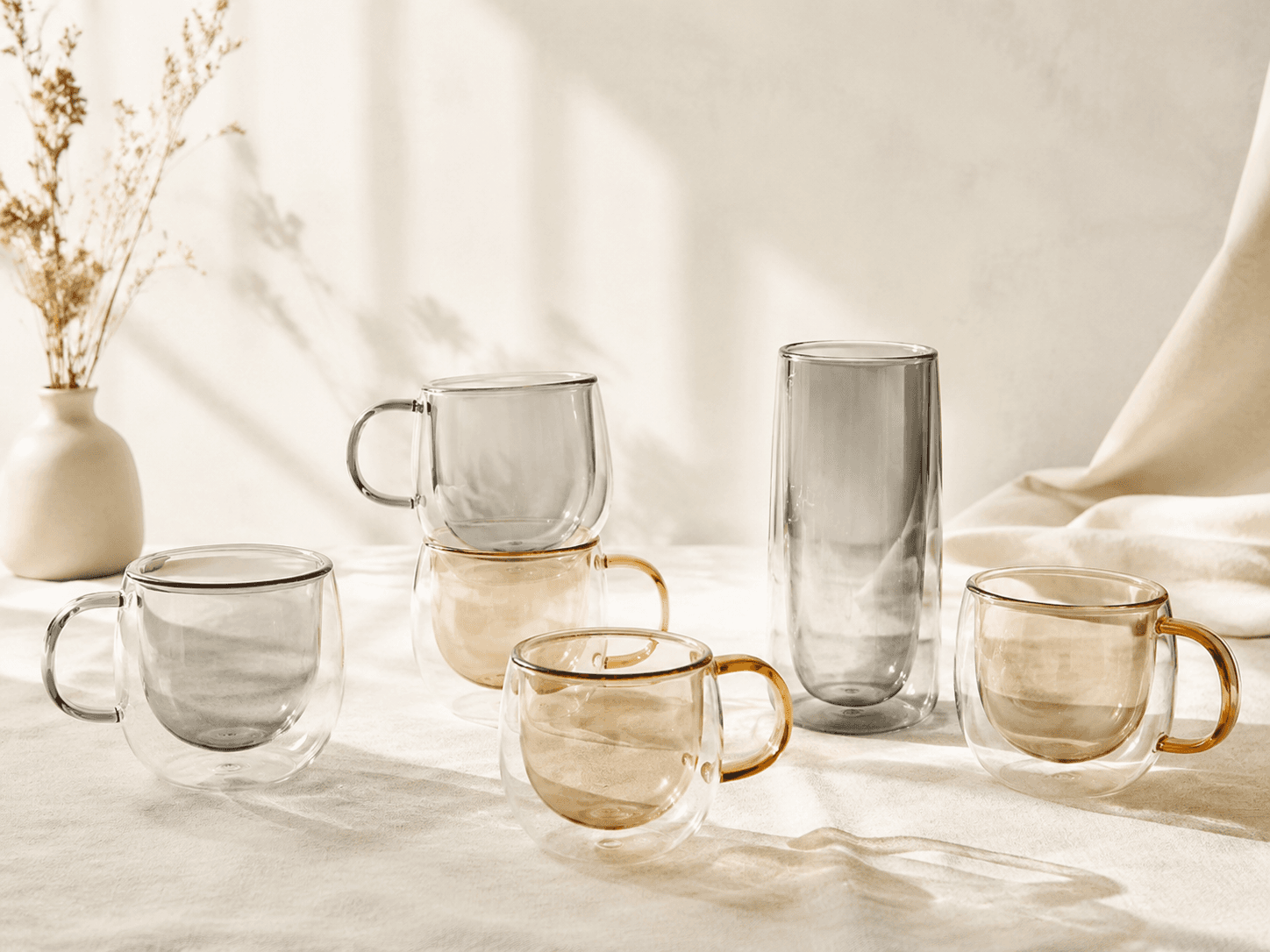 Drinkware — Cups, tumblers, pitchers and serving glass for daily rituals.